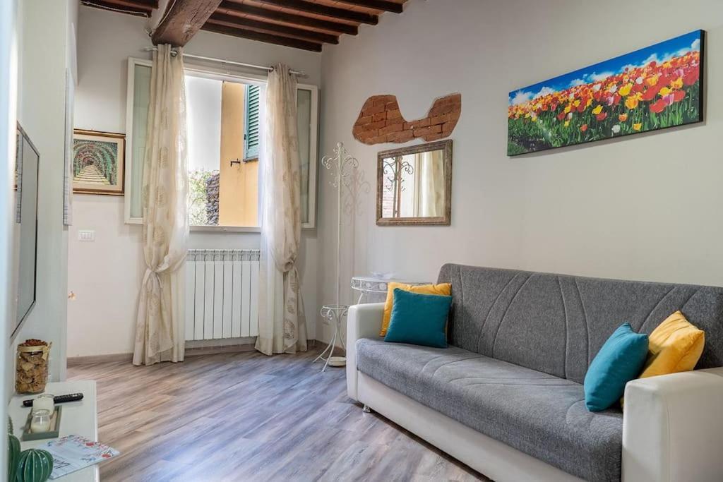 Casa Vacanze L'Angolo Fiorito Беттолле Екстер'єр фото